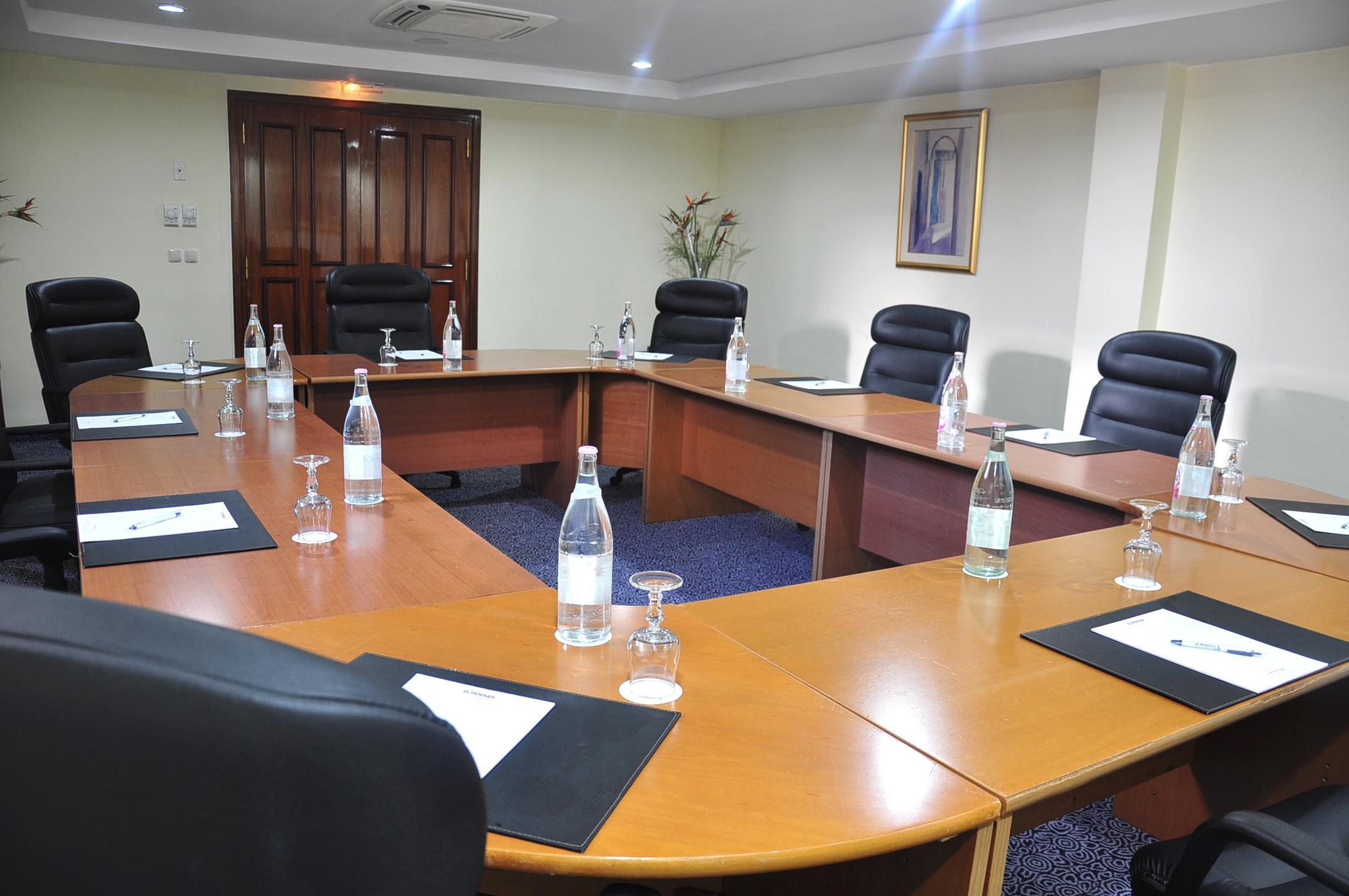 Hotel El Mouradi Gammarth Exterior foto A boardroom at a hotel